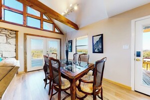 3 habitaciones, decoración personalizada y muebles diferentes