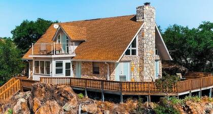 Lovely 2-story Home With Upper & Lower Decks, Gorgeous Lake & Hill Country Views