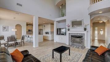 House, Multiple Beds, Garden View (Hill Country Haven) | Living area