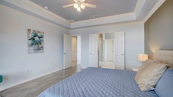 House, Multiple Beds, Garden View (Hill Country Haven) | 5 bedrooms, individually decorated, individually furnished, bed sheets