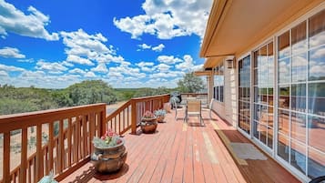 House, Multiple Beds, Garden View (Hill Country Haven) | Terrace/patio