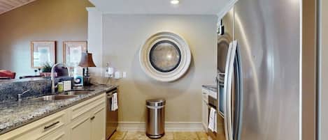 Condo, Multiple Beds (Harbor Paradise) | Private kitchen