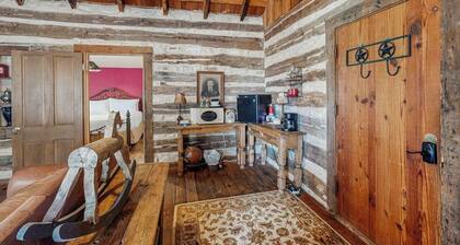 Lovely Dog-friendly Suite With Tasting Rooms Along Hwy 290 Wine Trail