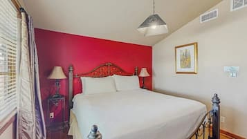 1 bedroom, individually decorated, individually furnished, bed sheets