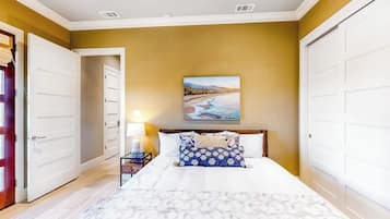 Maison, Plusieurs lits (Lago Vista Retreat) | 3 chambres, décor unique, ameublement unique, literie fournie