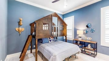 House, Multiple Beds (Lago Vista Retreat) | 3 bedrooms, individually decorated, individually furnished, bed sheets