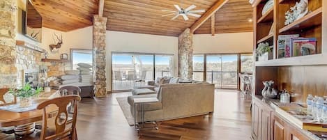 House, Multiple Beds (Stone Lodge) | Living area