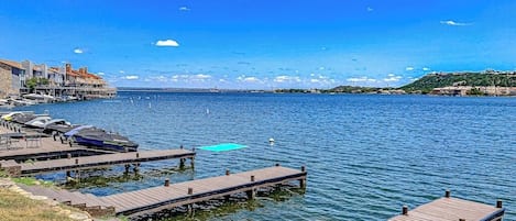 Dock