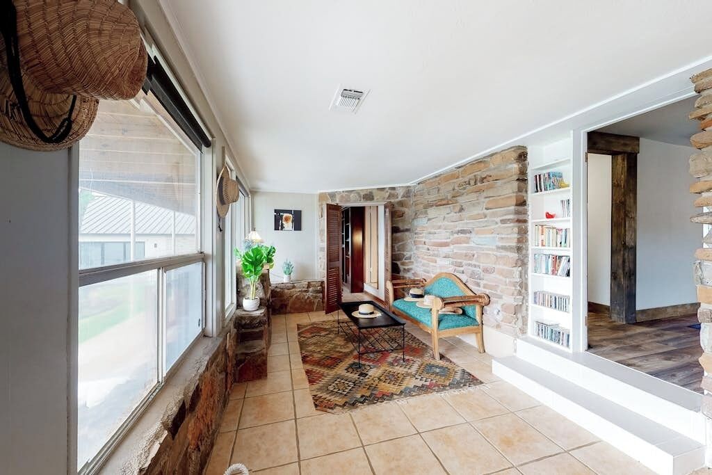 House, Multiple Beds, Pool Access, Pool View (Casa del Lago) | Interior