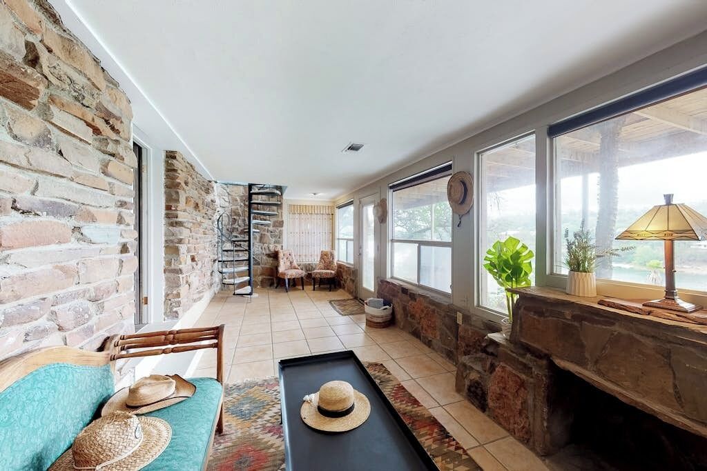 House, Multiple Beds, Pool Access, Pool View (Casa del Lago) | Living area