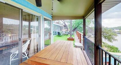 Mid-century Modern Lake House With Private Waterfront Pool & Boat Dock