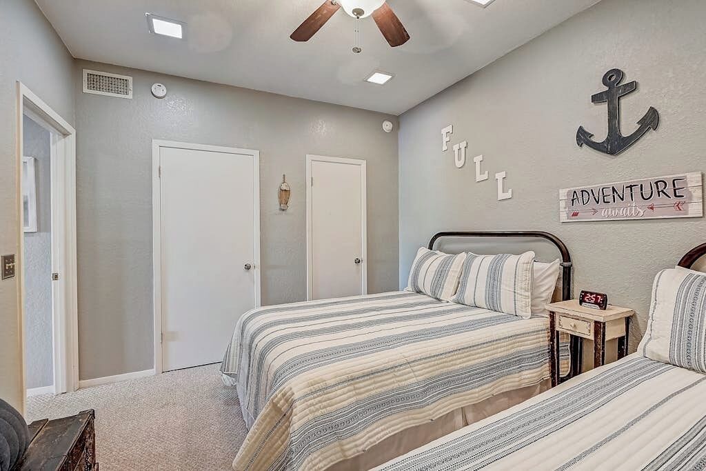 Condo, Multiple Beds (Full Moon Harbor)