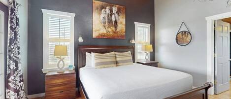 House, Multiple Beds (Headquarters Hideaway) | 3 bedrooms, individually decorated, individually furnished, bed sheets