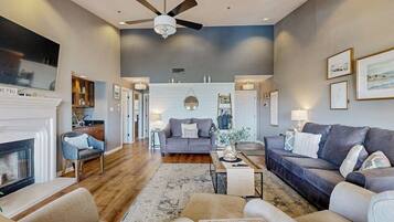 Condo, Multiple Beds, Balcony, Pool View (The Island on Lake Travis #1307) | Living area