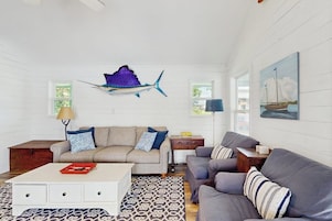 Casa, varias camas, balcón (Crestwood Cove) | Zona de estar