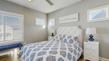 House, Multiple Beds (Blue Sky View) | 4 bedrooms, individually decorated, individually furnished, bed sheets