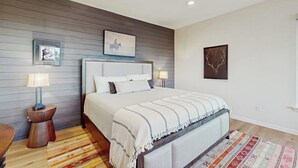 Hus, flere senger (Getaway to Horseshoe Bay) | 3 soverom, individuelt dekorert, individuelt innredet og sengetøy