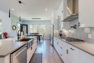 Casa, várias camas, vista para o jardim (The Desert Rose) | Cozinha privada