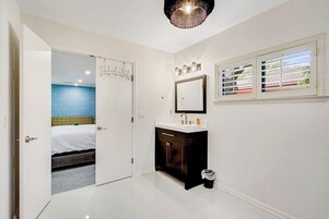 Casa, várias camas, vista para o jardim (Style & Shade) | 4 quartos, individualmente decorados, individualmente mobiliados