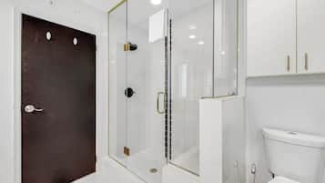 Maison, Plusieurs lits, vue sur le jardin (Style & Shade) | Salle de bain | Serviettes fournies
