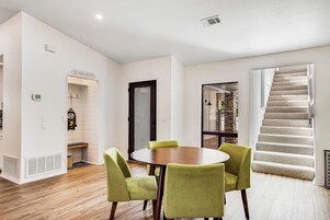 Casa, várias camas, vista para o jardim (Style & Shade) | 4 quartos, individualmente decorados, individualmente mobiliados