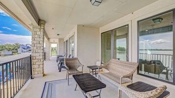 House, Multiple Beds (Oak Rock Point) | Terrace/patio