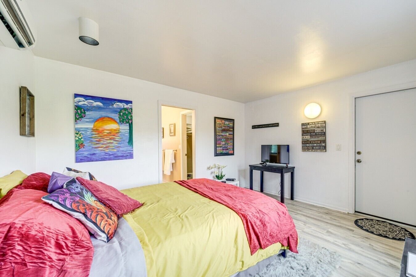 1 chambre, bureau, fer et planche à repasser, Wi-Fi