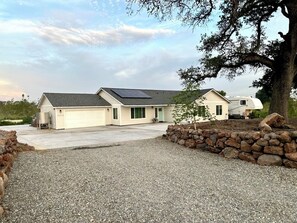 Exterior - HandyFarms.com: California Organic Farm Stay on a Red Walnut Orchard Nut Store (Corning)