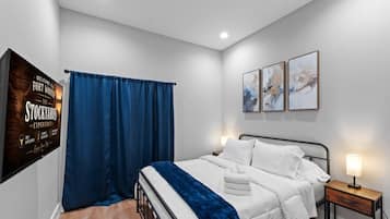 Desk, iron/ironing board, travel crib, WiFi