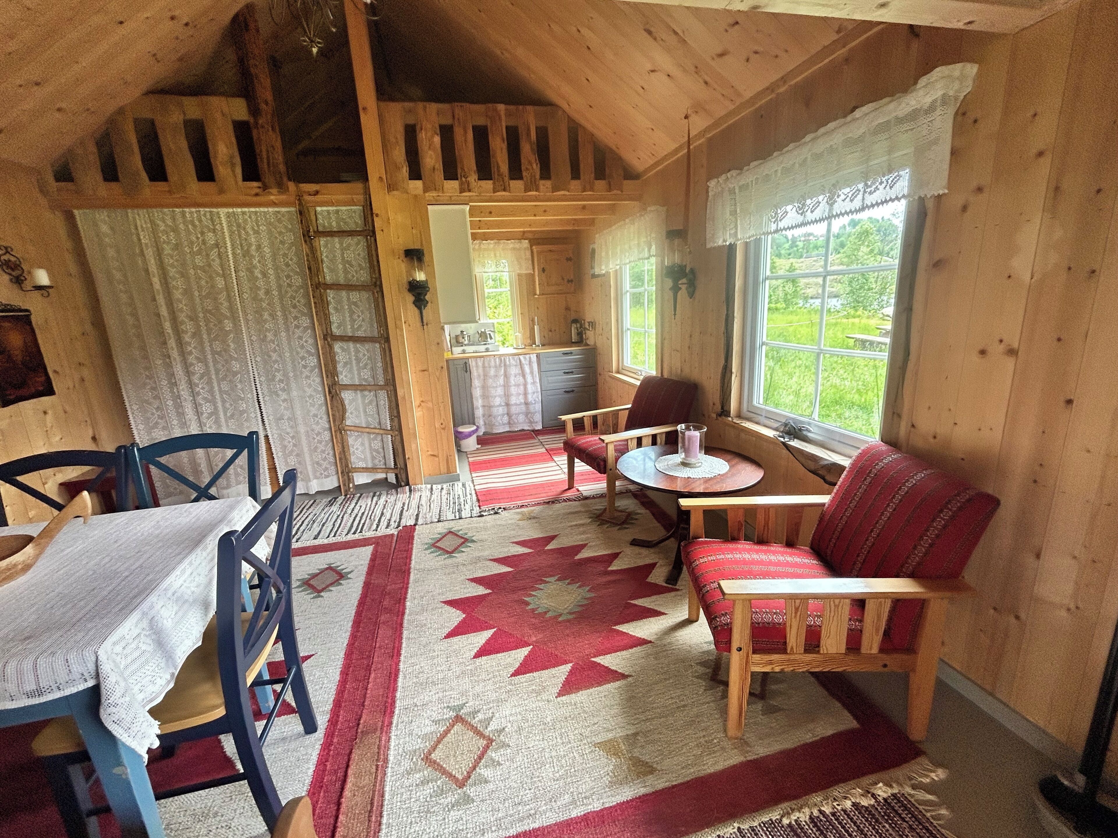 お食事. Peaceful, Off-Grid Cabin by the River- No Power, No Water- Just Tranquility