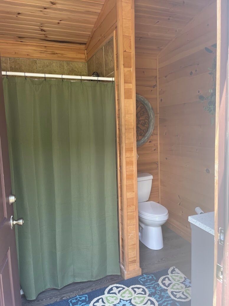 Towels, toilet paper