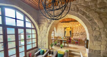 Gülperi Cave Otel