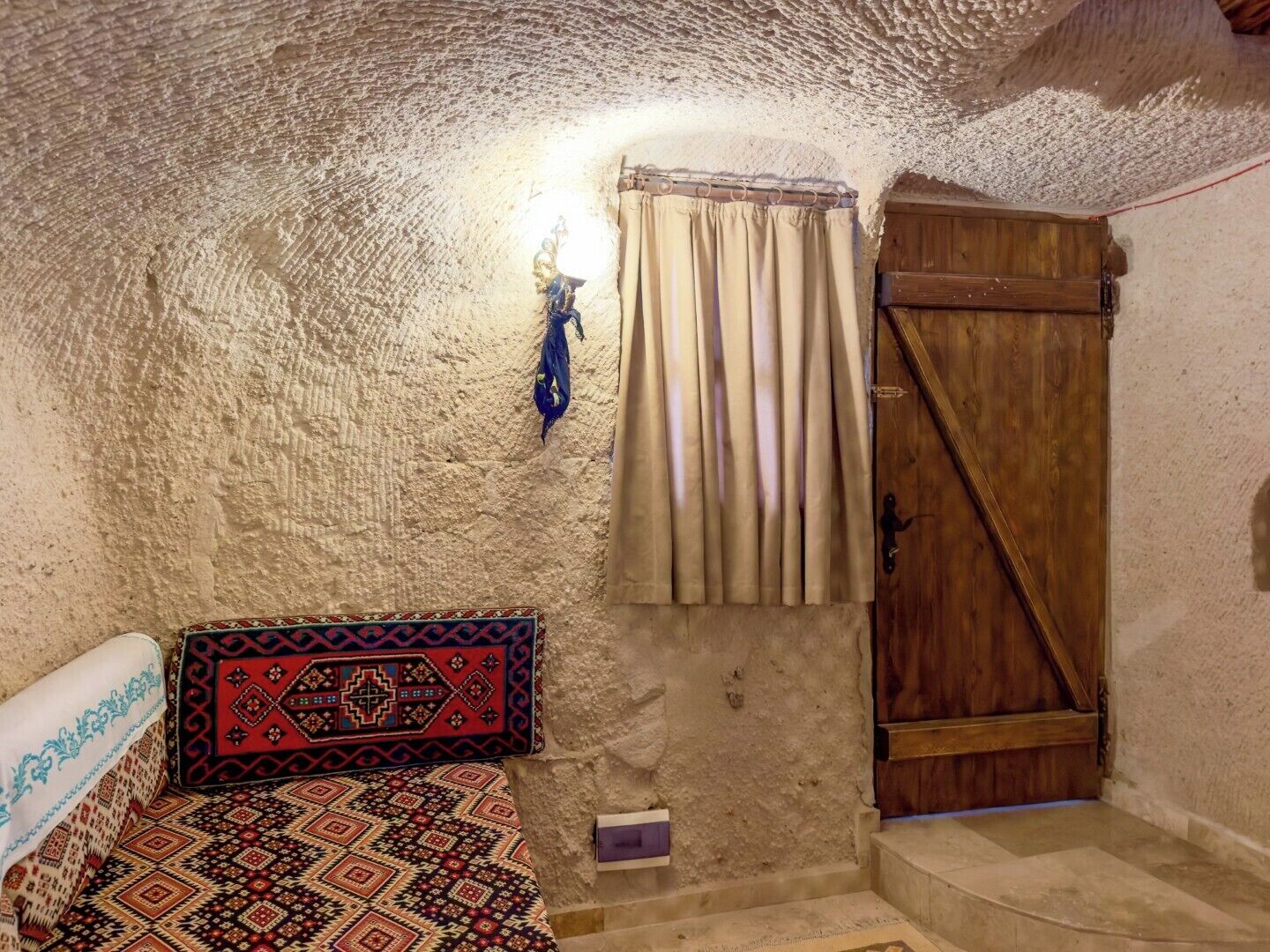 Suite | Interior
