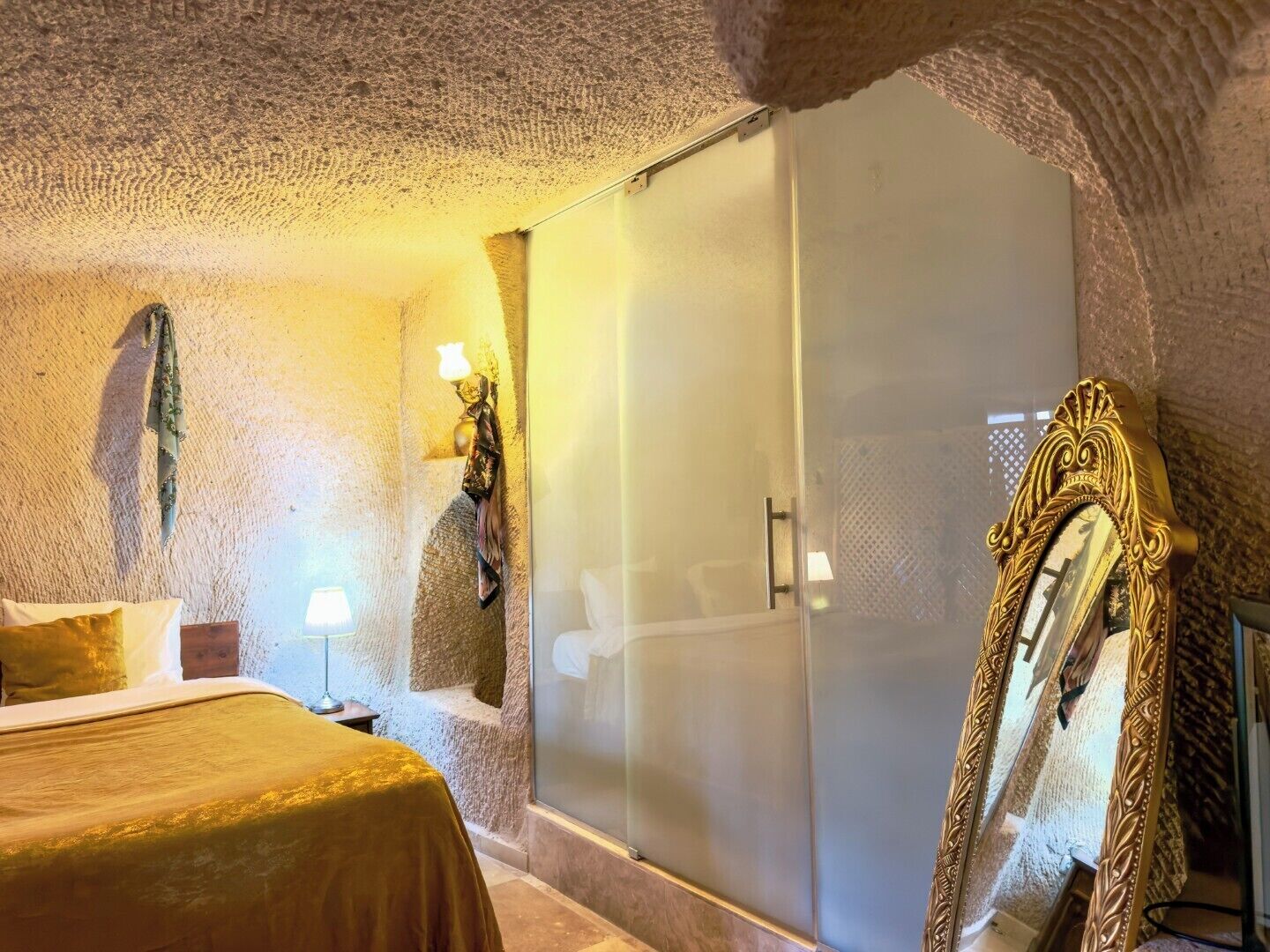 Suite | Free WiFi