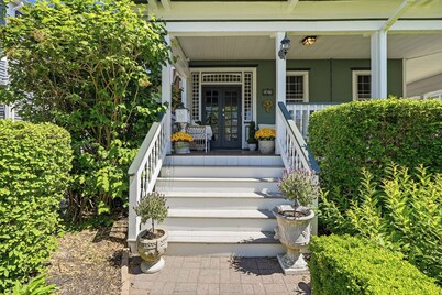 Spacious 9-bedroom house in perfect Asbury Park two blocks from the beach