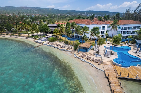 Coyaba Beach Resort - Montego Bay