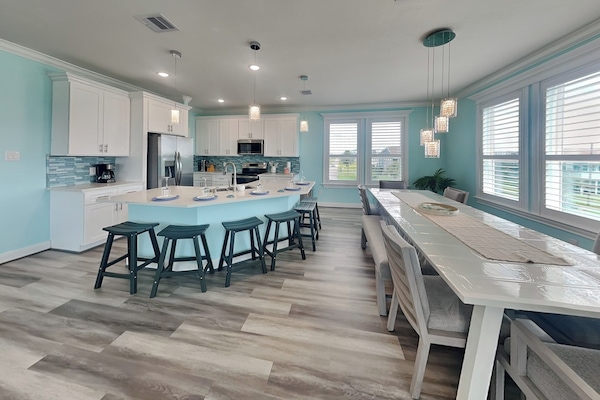 House (4 Bedrooms) | Property amenity