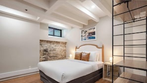 1 chambre, bureau, fer et planche à repasser, Wi-Fi