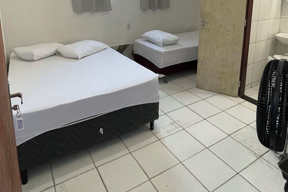 Economy Triple Room