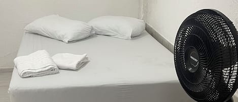 Economy Double Room | Free WiFi, bed sheets
