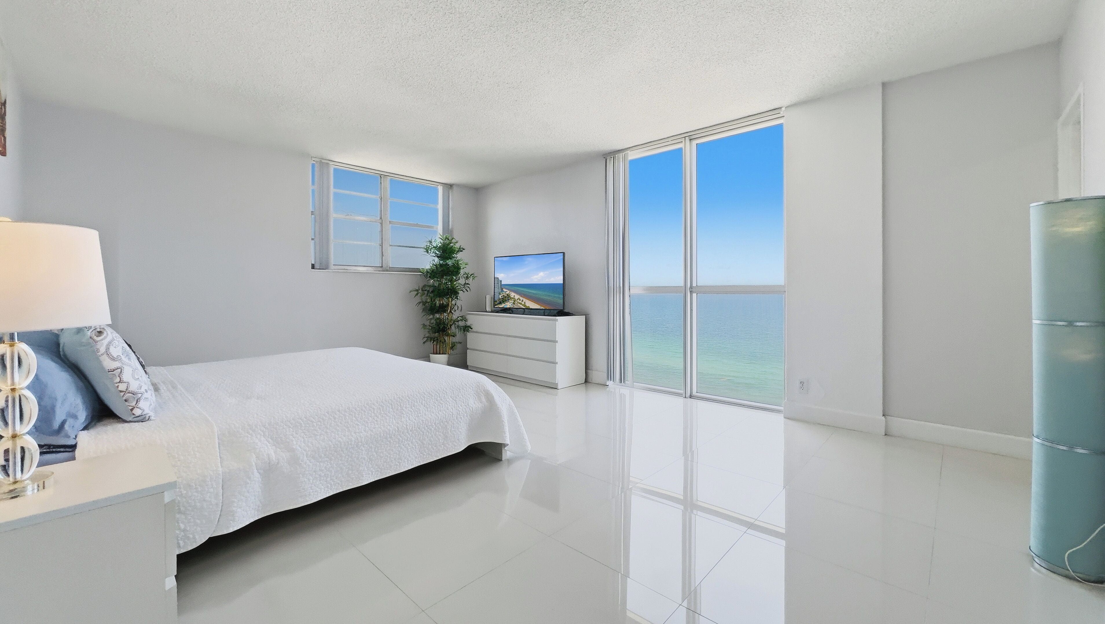 Familienapartment, Strandblick | Bügeleisen/Bügelbrett, kostenloses WLAN