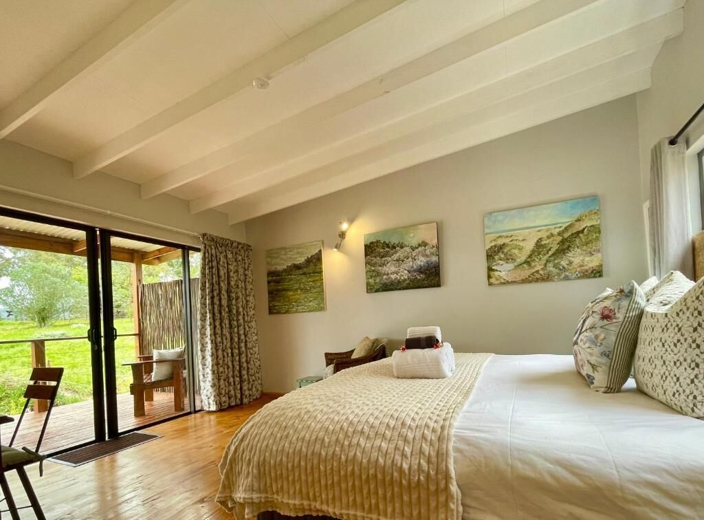 Family Cottage, Mountain View | Iron/ironing board, free WiFi