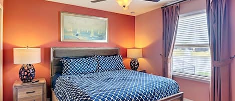 8 bedrooms, desk, WiFi, bed sheets