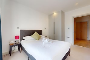 2 Schlafzimmer, Bügeleisen/Bügelbrett, kostenloses WLAN, Bettwäsche
