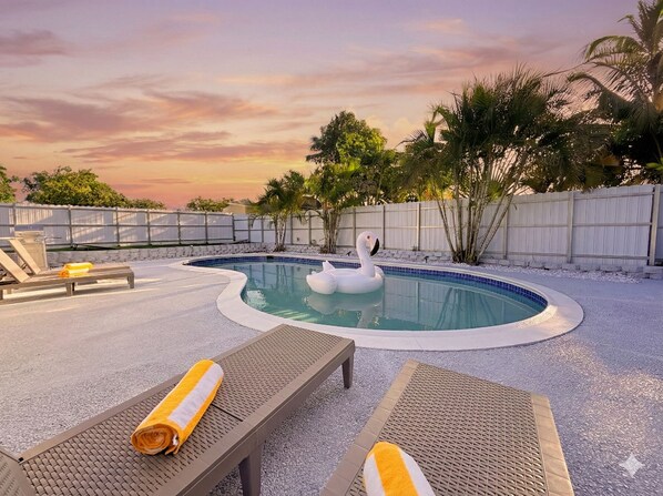 Pool - Private Pool, Arcade Games & Family Fun Near Beach (Fort Lauderdale)