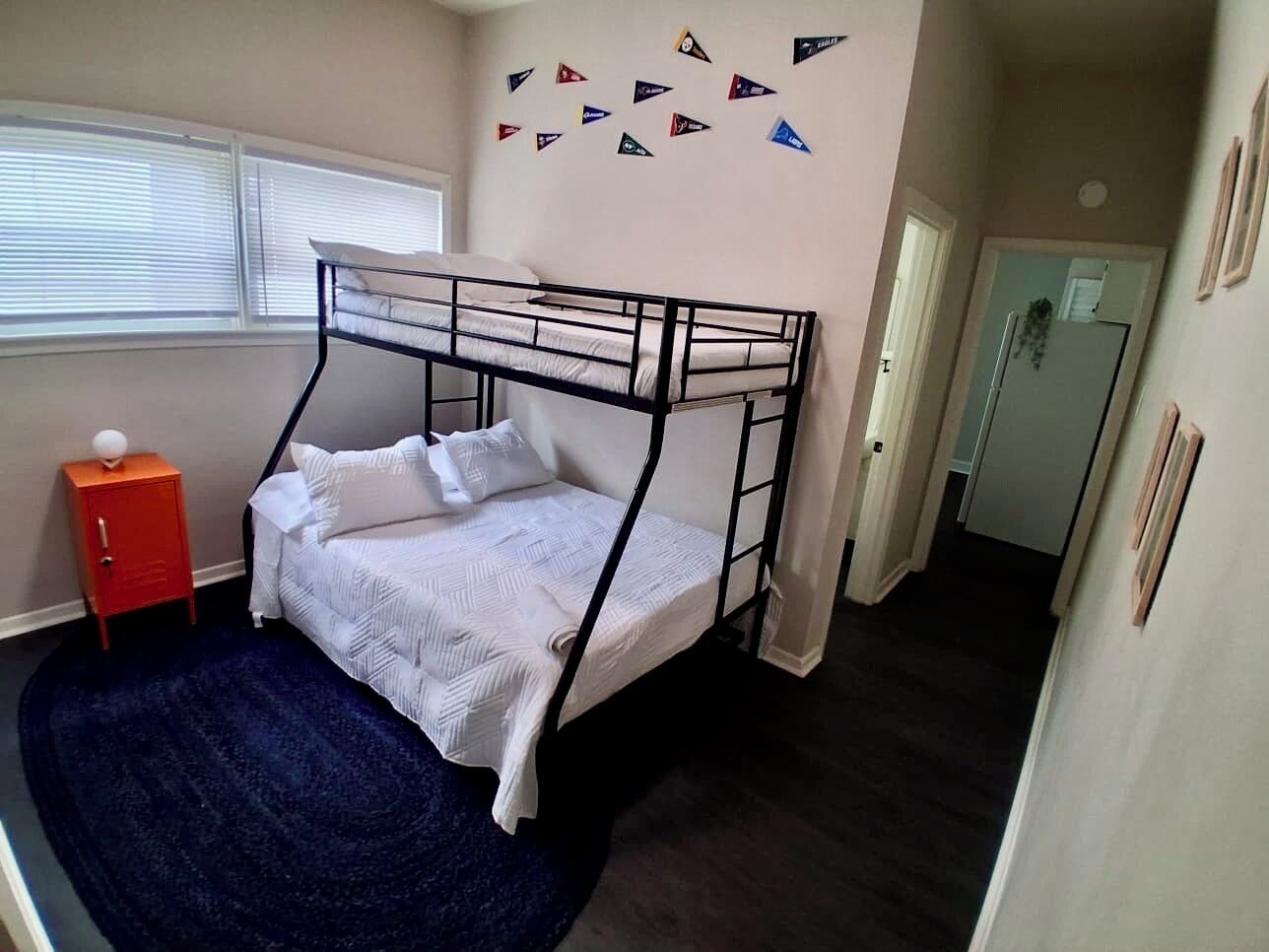 1 quarto, ferros/tábuas de passar roupa, Wi-Fi, roupa de cama