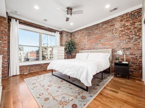 Room - Historic Home Near Downtown - Sleeps 14 - Arcade (Columbus)