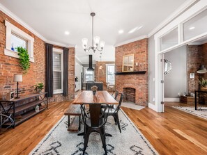 Dining - Historic Home Near Downtown - Sleeps 14 - Arcade (Columbus)