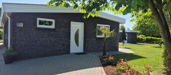 Stunning, new, spacious 8-person bungalow close to the coast