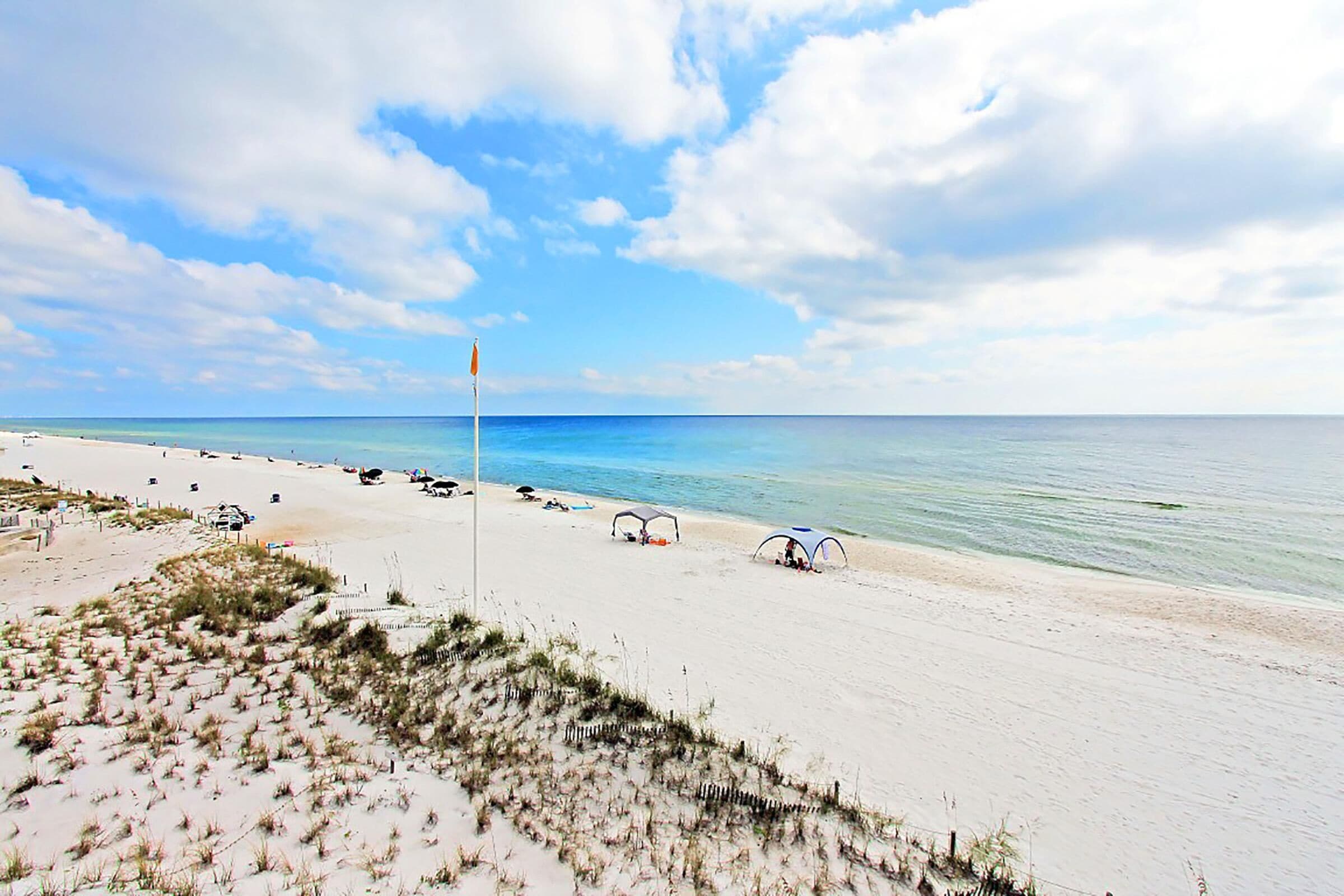 Condo, varias camas (Pinnacle Port C1-503) | Playa | En la playa 
